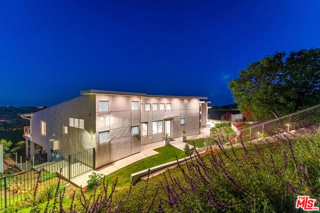 Drew Fenton | 28405 Via Acero Street Malibu CA | MLS: 7236869