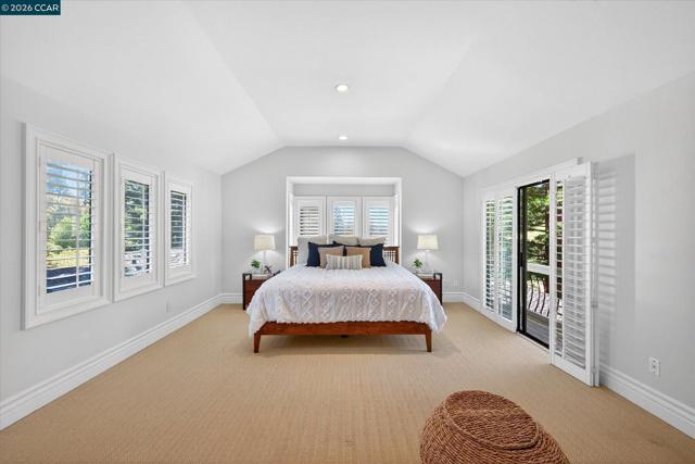 951 Redwood Dr, Danville CA: https://media.crmls.org/mediaz/c42f0dea-b2c9-4d80-bbf2-3a2c98859b53.jpg