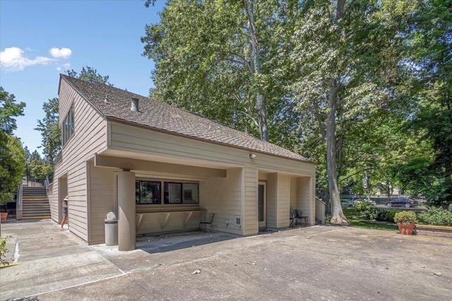 1623 Fruitwood Court, San Jose CA: https://media.crmls.org/mediaz/c430477a-1c21-49a5-8702-5b0abab2bd1d.jpg