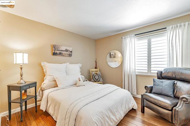4452 Pronghorn Ct, Antioch CA: https://media.crmls.org/mediaz/c4309abb-56de-44b1-92bf-0fe97d3d5658.jpg