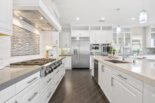 Detail Gallery Image 11 of 32 For 15937 Kennicott Ln, San Diego,  CA 92127 - 4 Beds | 4/1 Baths