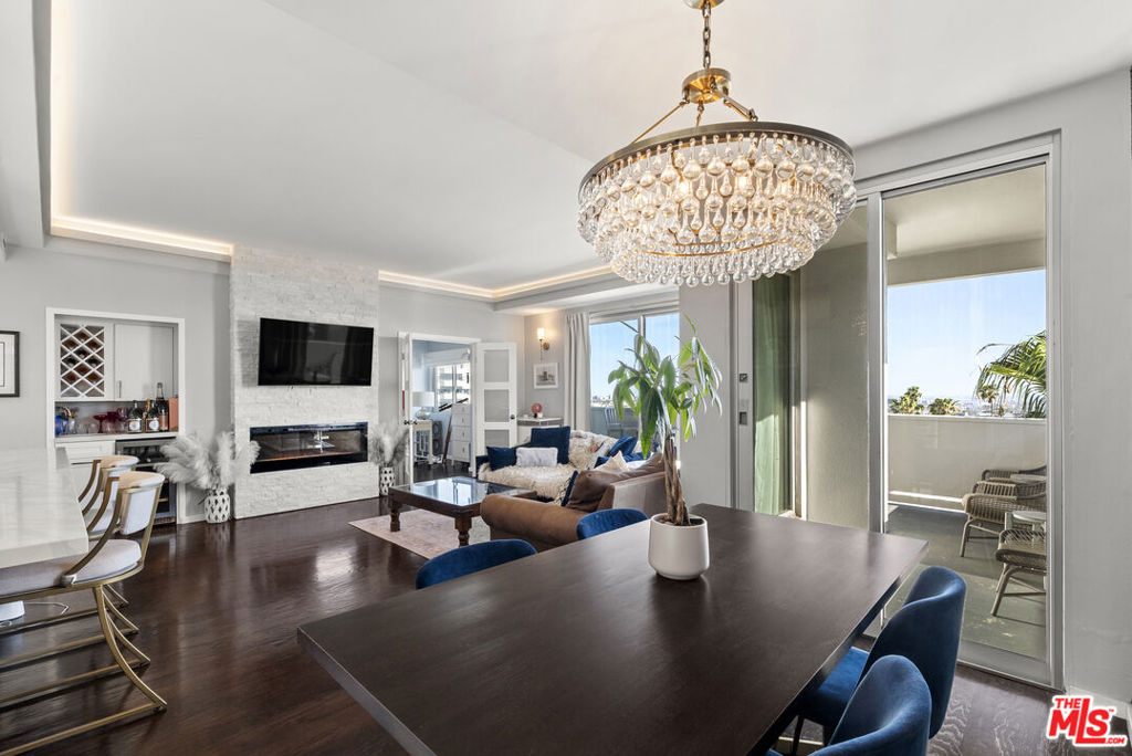 7250 Franklin Avenue #616