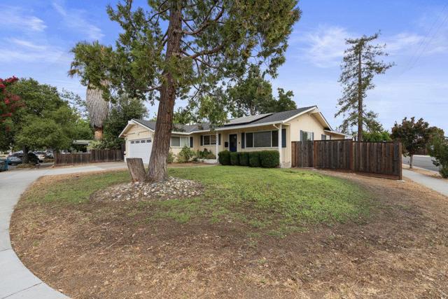 1301 3rd Street, Gilroy CA: https://media.crmls.org/mediaz/c432addf-d5d4-4dbc-8681-25ed707b8ab8.jpg