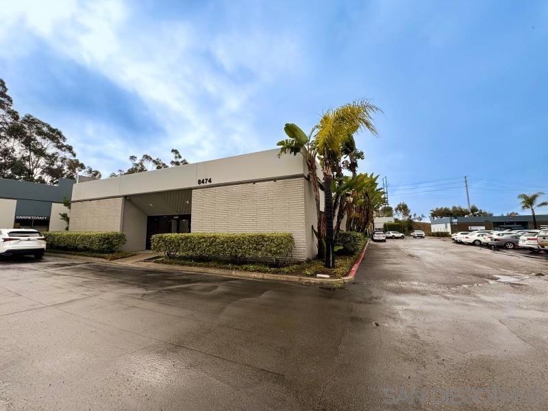 8474 Commerce Ave, San Diego, CA 92121