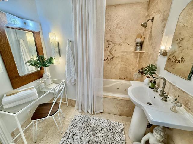 Image 31 of 57 For 574 Lewis Ave