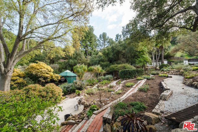 2002 Tuna Canyon Road, Topanga CA: https://media.crmls.org/mediaz/c4353b86-277f-40ad-aaa2-79aa0f9352cc.jpg