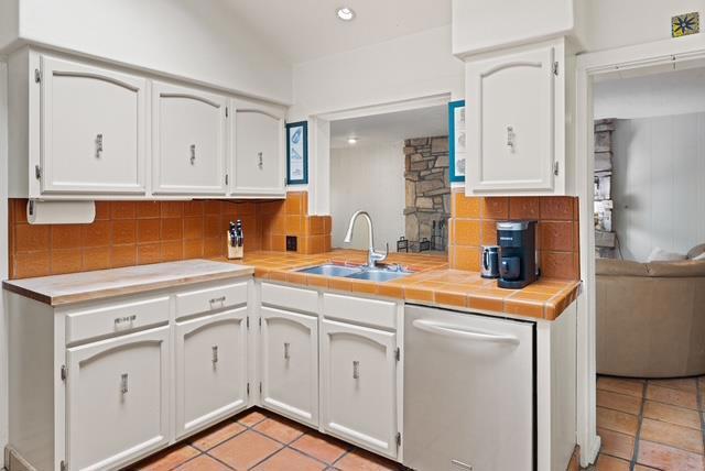 0 2nd Ave 2 NE of Casanova Street, Carmel CA: https://media.crmls.org/mediaz/c43664a2-bb6b-4297-9cbd-e63a857505a9.jpg