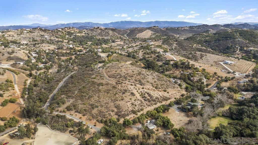 MLS #250037264SD image #16