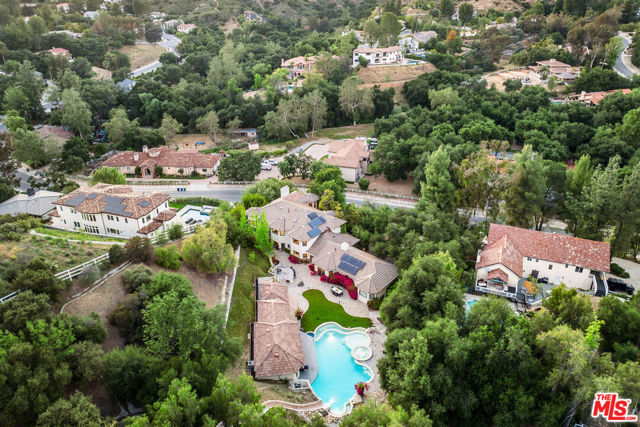 204 Bell Canyon Road, Bell Canyon CA: https://media.crmls.org/mediaz/c438415d-8a7a-4357-adda-206513e5c657.jpg