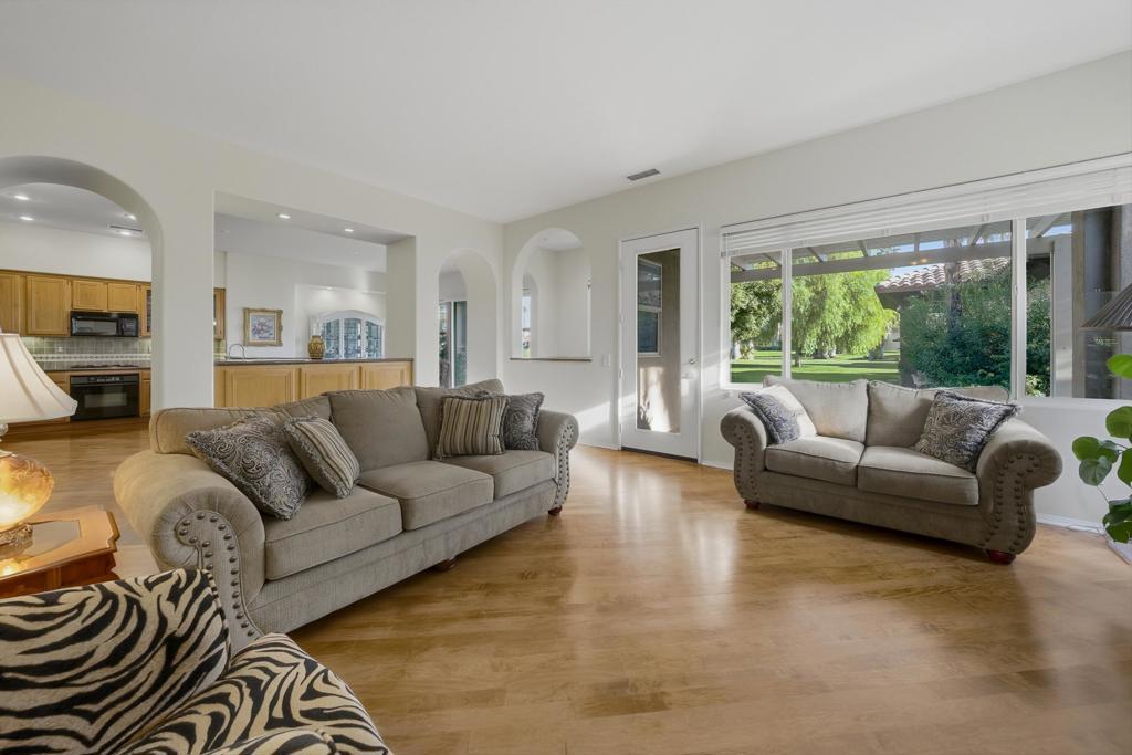 MLS #219138401DA image #9