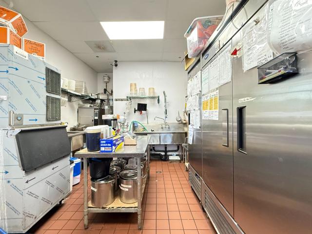 919 919 Story Road, San Jose CA: https://media.crmls.org/mediaz/c4393732-973f-46b3-972c-c4409012b39e.jpg