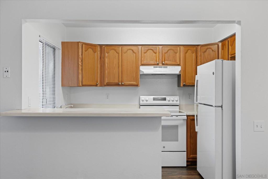 8069 Caminito De Pizza - photo 5