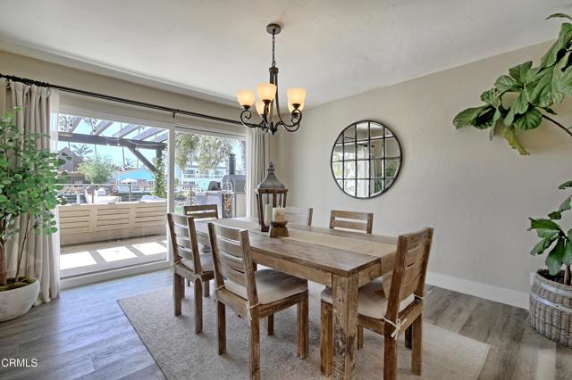 2965 Surfrider Avenue, Ventura CA: https://media.crmls.org/mediaz/c4394bee-2fa4-4017-9fe1-218f754d2e0d.jpg