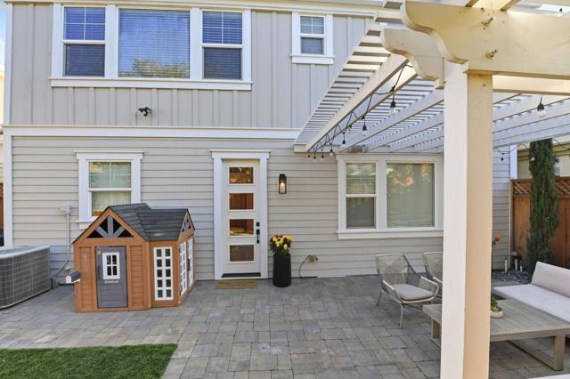 17725 Calle Mazatan, Morgan Hill CA: https://media.crmls.org/mediaz/c43957d2-131d-4f41-bb34-919a561f64fb.jpg