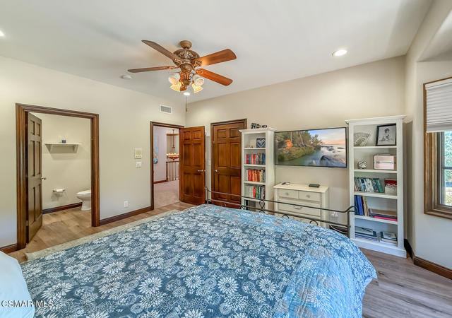 2317 Sierra Creek Road, Agoura Hills CA: https://media.crmls.org/mediaz/c43b400b-0c26-49da-8825-524aefa2f2ef.jpg