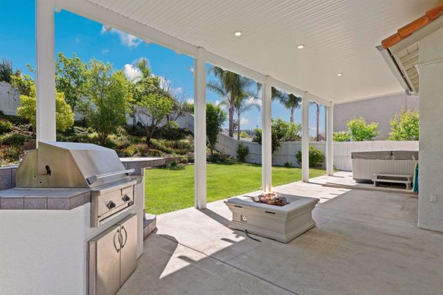 40998 Promenade Chardonnay Hls, Temecula CA: https://media.crmls.org/mediaz/c43c1917-d4a7-4eb1-b116-cdc88895a4db.jpg