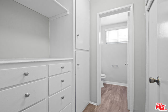 115 N Oak Street, Inglewood CA: https://media.crmls.org/mediaz/c43c1e65-ae4a-49f0-9a8d-412ecfd908cf.jpg