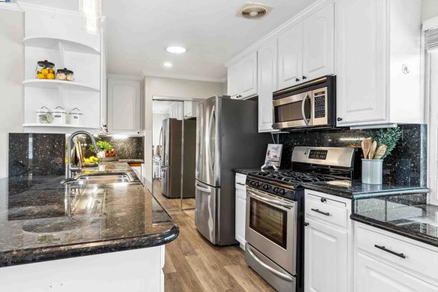 Image 16 of 60 For 38011 Temple Way