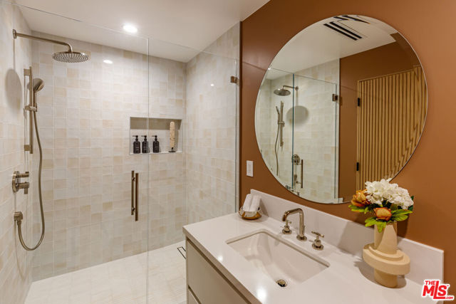 5259 Lewis Road, Agoura Hills CA: https://media.crmls.org/mediaz/c43d914d-0bd1-40d8-a7a3-e66d7d9d9e43.jpg