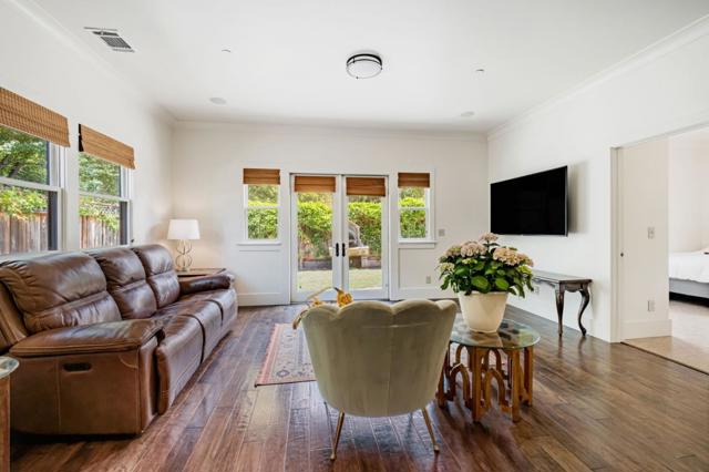 712 California Street, Santa Cruz CA: https://media.crmls.org/mediaz/c43dd5e0-3225-4c9c-a8d6-695ad8749bc9.jpg