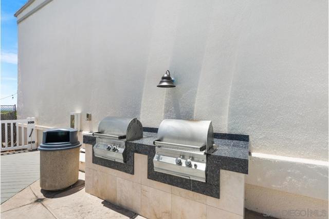 4007 Crown Point Drive, San Diego CA: https://media.crmls.org/mediaz/c43e2c92-9fd2-430c-a784-2e29ecc9e247.jpg