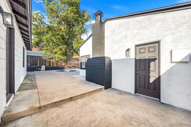 1301 Clove St, El Cajon CA: https://media.crmls.org/mediaz/c43f617d-e04d-4ef5-a0c4-de3cd5d459fc.jpg