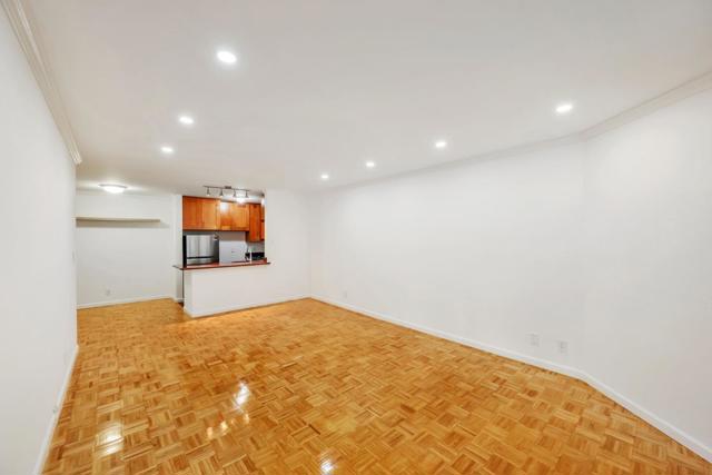 377 Mandarin Drive, Daly City CA: https://media.crmls.org/mediaz/c43f6ecc-89c8-45f2-8f3a-88305d3a7d6f.jpg