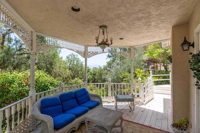 11339 Rolling Hills Dr, El Cajon CA: https://media.crmls.org/mediaz/c43f8fec-8d90-48b2-9cd9-e3577c1206f9.jpg