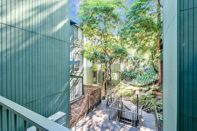 2700 Le Conte Avenue, Berkeley CA: https://media.crmls.org/mediaz/c440c07a-6936-448e-9f96-c2c5b560260f.jpg