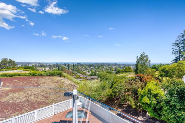 1212 Laurent Street, Santa Cruz CA: https://media.crmls.org/mediaz/c4411a1b-7dd0-4237-a7e8-13e10acd7c19.jpg