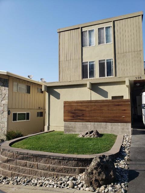 308 Torino Drive, San Carlos CA: https://media.crmls.org/mediaz/c4421cd8-2c0d-499e-a4b5-9a4f8c95cebc.jpg