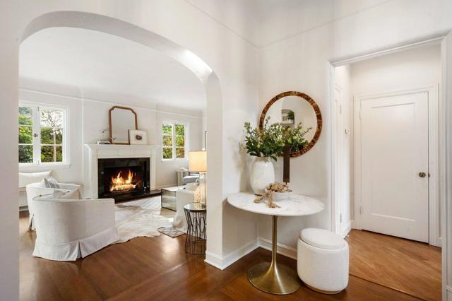 526 W Poplar Avenue, San Mateo CA: https://media.crmls.org/mediaz/c4424b36-adba-4ad2-9c30-742fdbe129d4.jpg