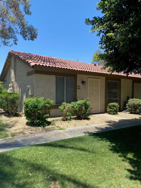 Image 1 of 3 For 82075 Country Club Drive 52