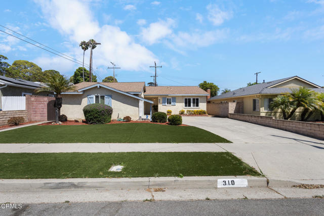 Detail Gallery Image 1 of 16 For 310 Harte Ave, Ventura,  CA 93003 - 3 Beds | 2 Baths