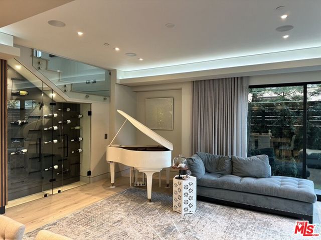 1625 18th Street, Manhattan Beach, California 90266, 4 Bedrooms Bedrooms, ,5 BathroomsBathrooms,Residential,For Sale,18th,26655945