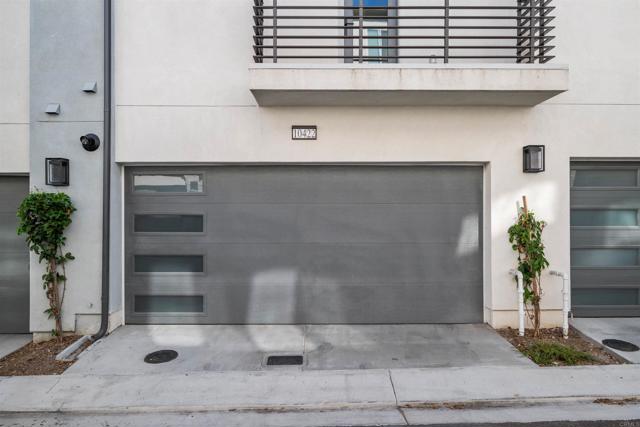10422 Adamson Way, San Diego CA: https://media.crmls.org/mediaz/c446d980-8e02-47e6-9299-eff6a9556fed.jpg