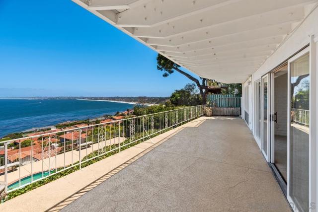 605 Palos Verdes Dr W, Palos Verdes Estates, California 90274, 4 Bedrooms Bedrooms, ,2 BathroomsBathrooms,Residential,Sold,Palos Verdes Dr W,220015650SD