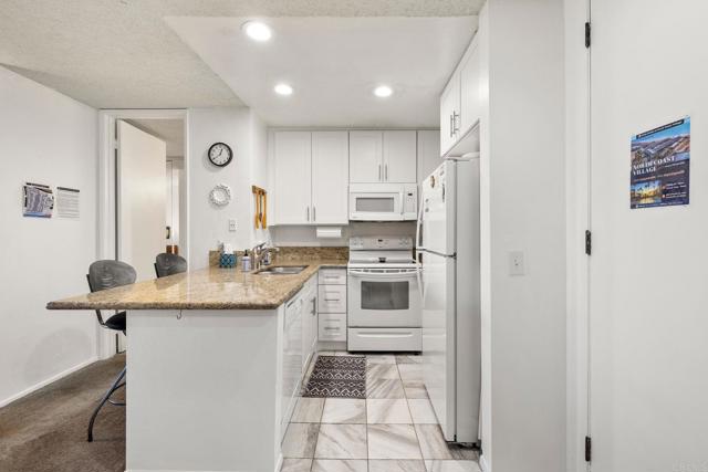 Detail Gallery Image 7 of 44 For 999 N Pacific St #C201,  Oceanside,  CA 92054 - 1 Beds | 1 Baths