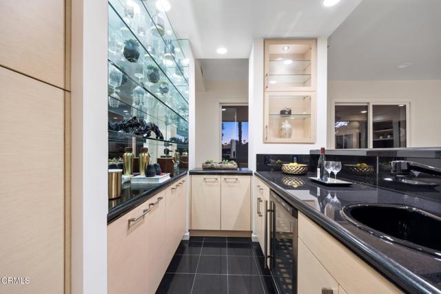 1265 Chateau Road, Pasadena CA: https://media.crmls.org/mediaz/c4485b12-33b3-40a6-9407-e2e82fcb1825.jpg