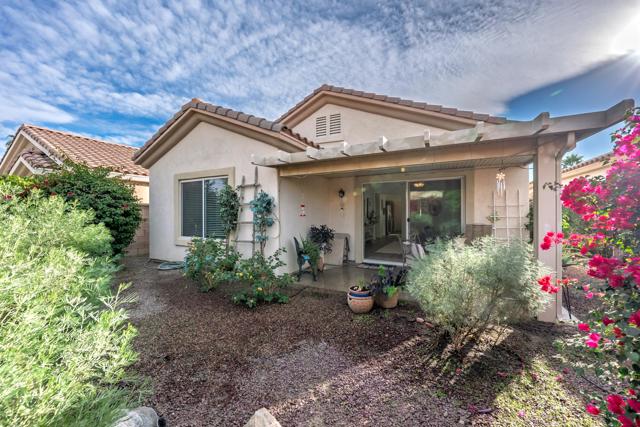 78584 Glastonbury Way, Palm Desert CA: https://media.crmls.org/mediaz/c4494e82-006f-47ee-94bd-427e803d7440.jpg