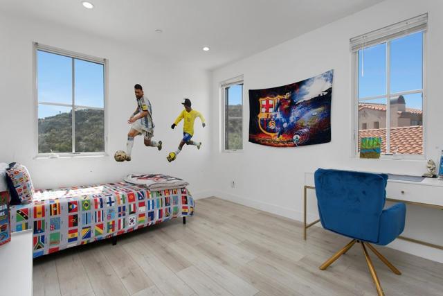 12410 Aria Ct, Poway CA: https://media.crmls.org/mediaz/c44a18e4-1eb4-48df-9999-2719a5cc2304.jpg
