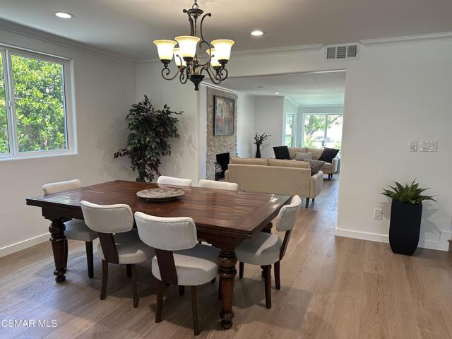 31923 Watergate Court, Westlake Village CA: https://media.crmls.org/mediaz/c44a76bb-2a75-4a58-a225-4c4bd30c7f53.jpg
