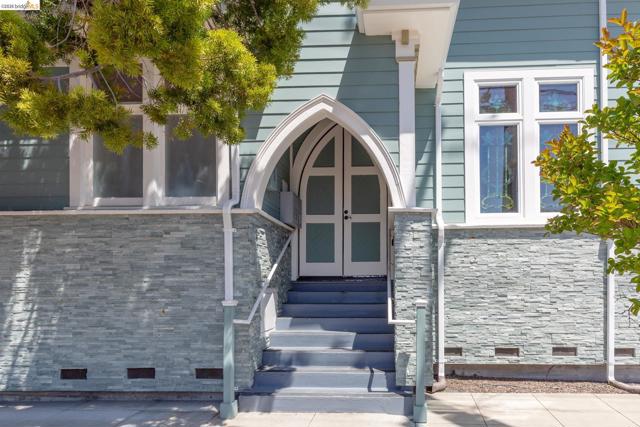 Image 43 of 51 For 6300 Shattuck Ave  1