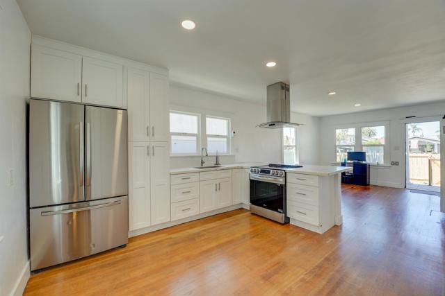 3645 42nd Street, San Diego CA: https://media.crmls.org/mediaz/c44aac80-0669-4725-8657-52029a4c8e11.jpg