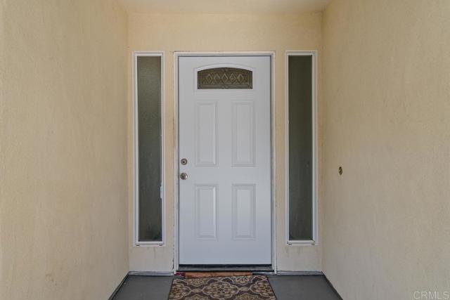 39255 De Luz Rd, Fallbrook CA: https://media.crmls.org/mediaz/c44ac78f-a36d-4545-9161-0b009288e7e5.jpg