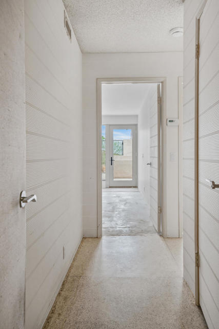 855 W Coronado Avenue, Palm Springs, CA 92262