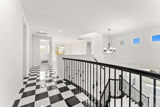 Detail Gallery Image 30 of 44 For 1004 Red Granite Rd, Chula Vista,  CA 91913 - 5 Beds | 4/1 Baths