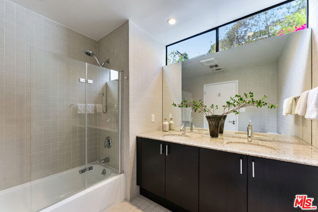 6469 Rodgerton Drive, Los Angeles CA: https://media.crmls.org/mediaz/c44c999a-a3ba-4040-ad91-8ecb094b8754.jpg