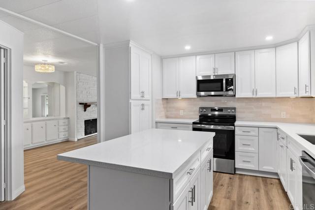 Detail Gallery Image 13 of 44 For 7467 Mission Gorge Rd Spc 10,  Santee,  CA 92071 - 2 Beds | 2 Baths