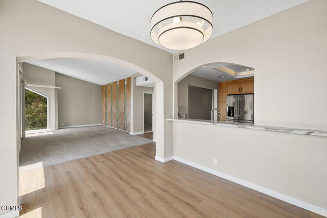 350 Paseo De Playa, Ventura CA: https://media.crmls.org/mediaz/c44d326c-fc11-4383-8c2c-4d9d4d0ef092.jpg